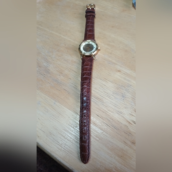 X Citizen 3 hand movement, with date, gold case 24mm Roman numerals around bezel - Picture 10 of 11